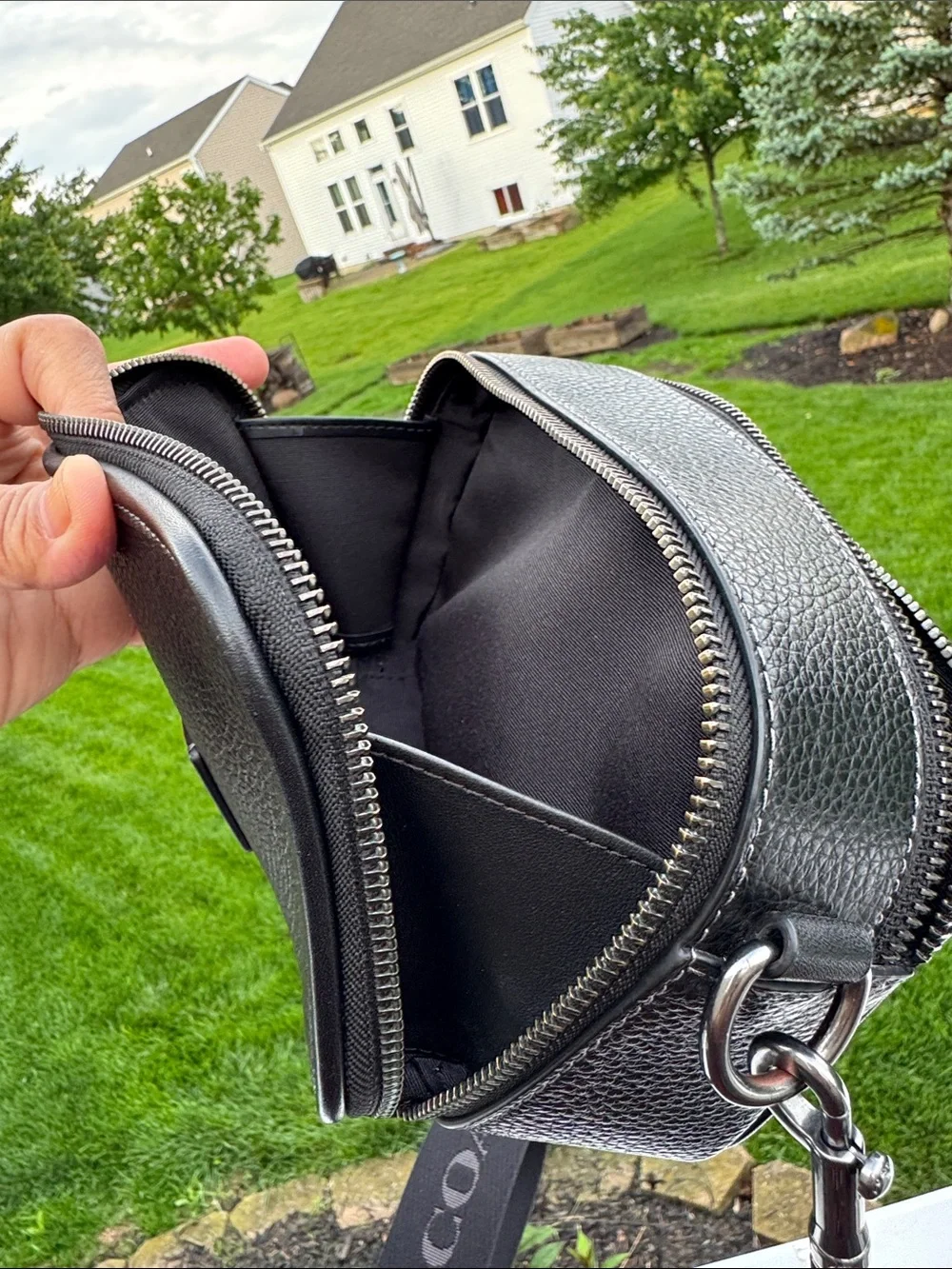 🖤 Wyatt Crossbody Bag Coach Black Pebbled Leather Bag for 😎MenCM113 EUC! - Picture 15 of 17